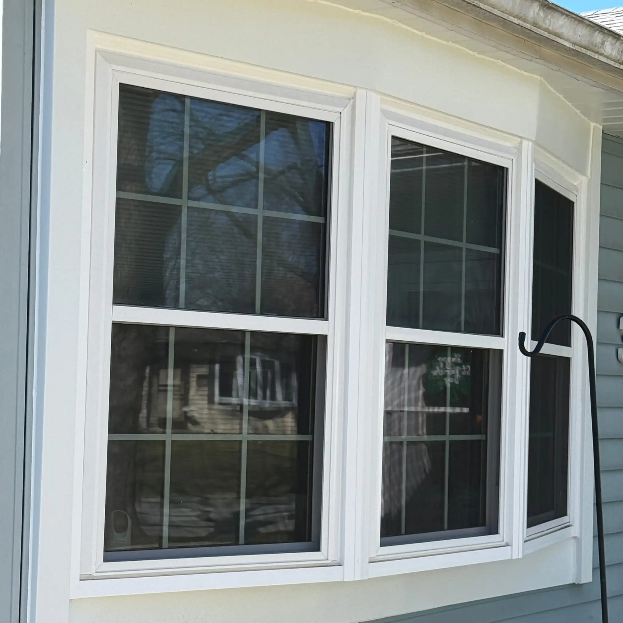 Bow window installation in Rolling Meadows, IL