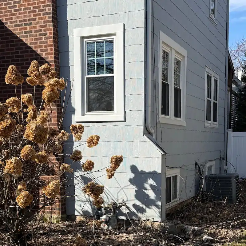 Home with new double hung windows in Villa Park, IL
